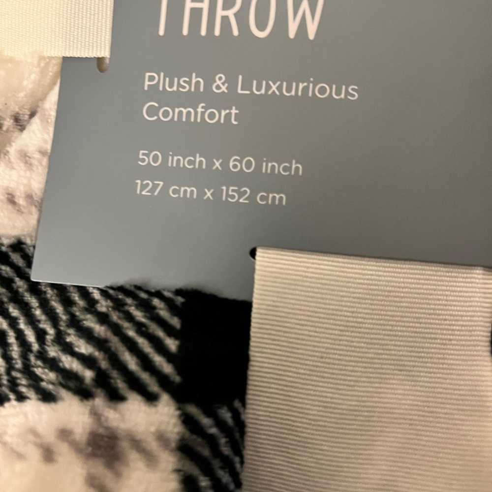 Plush throw - Picture 4 of 10